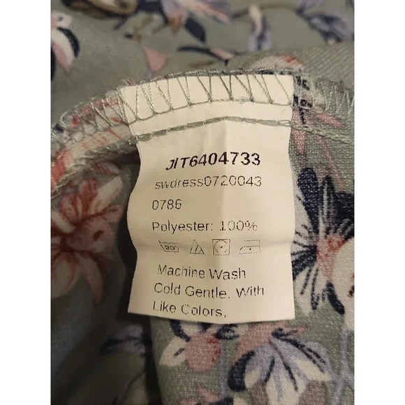 SHEIN Keyhole Back Flounce Sleeve Floral Smock Dress - Picture 6 of 8